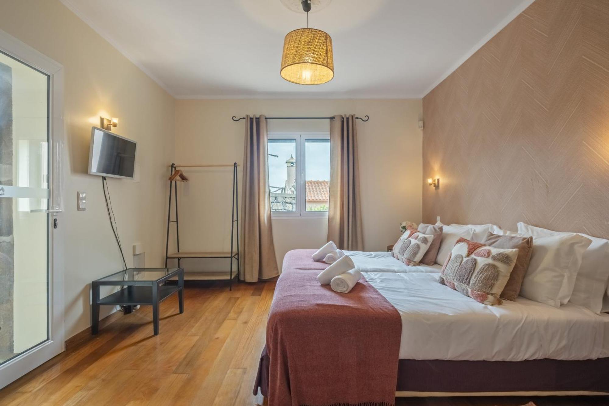 ポルト・モニスCasas Do Salao By Madeira Sun Travelアパートメント エクステリア 写真