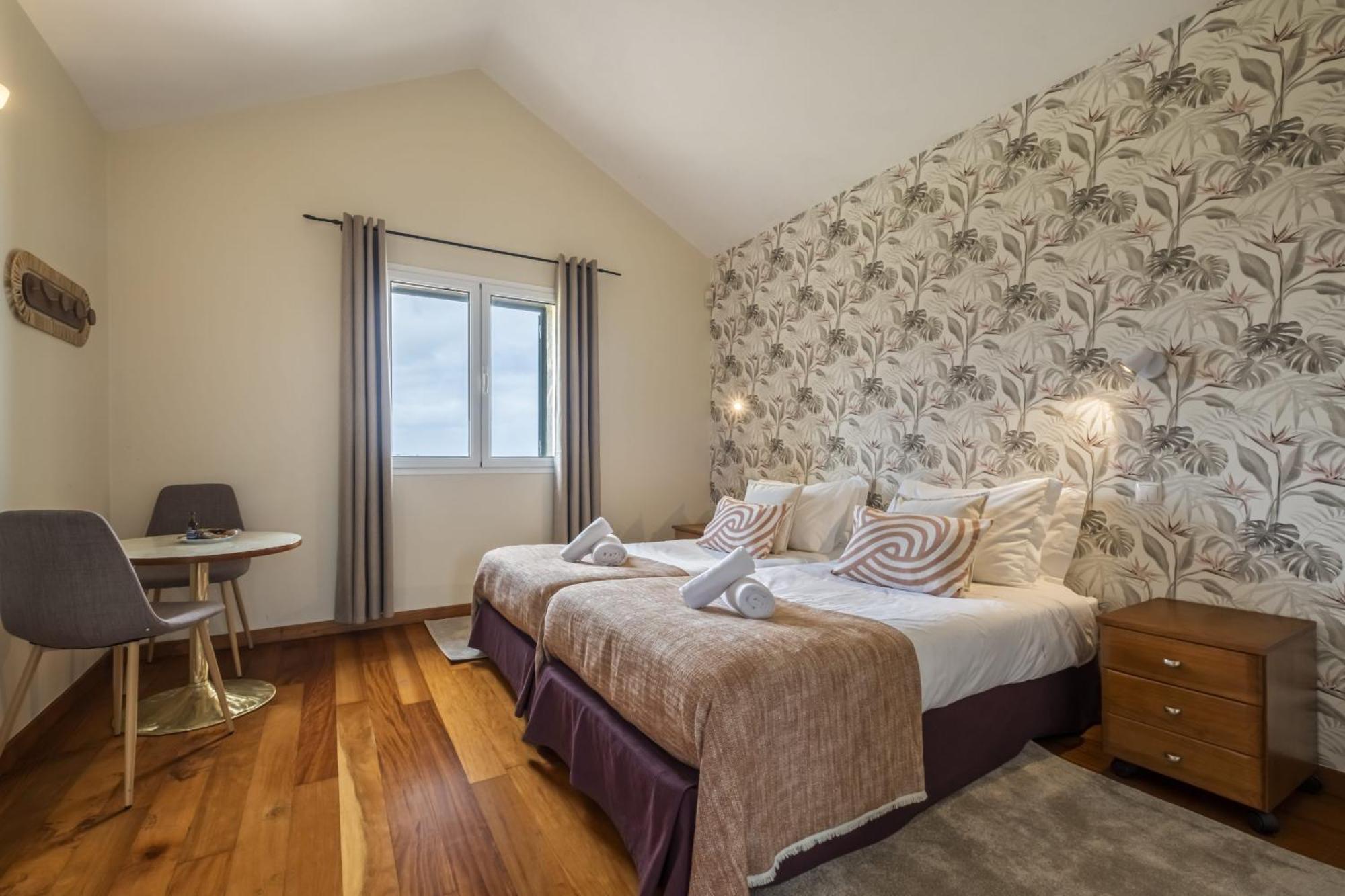 ポルト・モニスCasas Do Salao By Madeira Sun Travelアパートメント エクステリア 写真